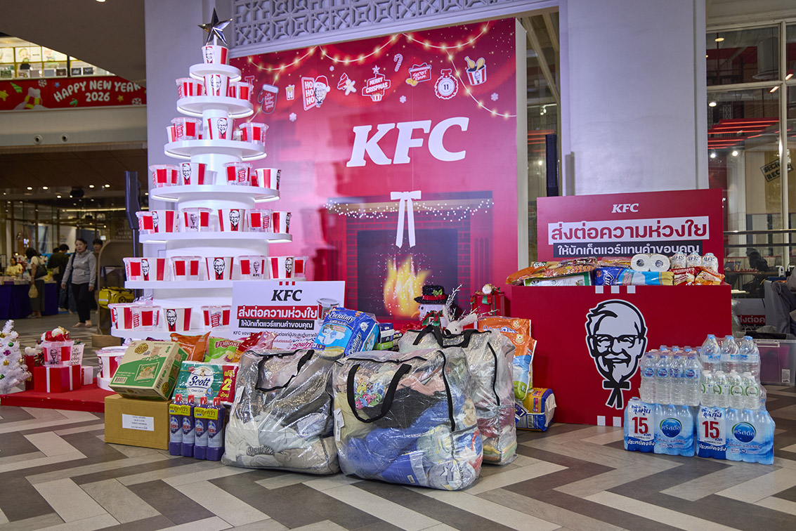 Colonel Sanders becomes ‘Sanders Claus’ in KFC Thailand’s new holiday campaign