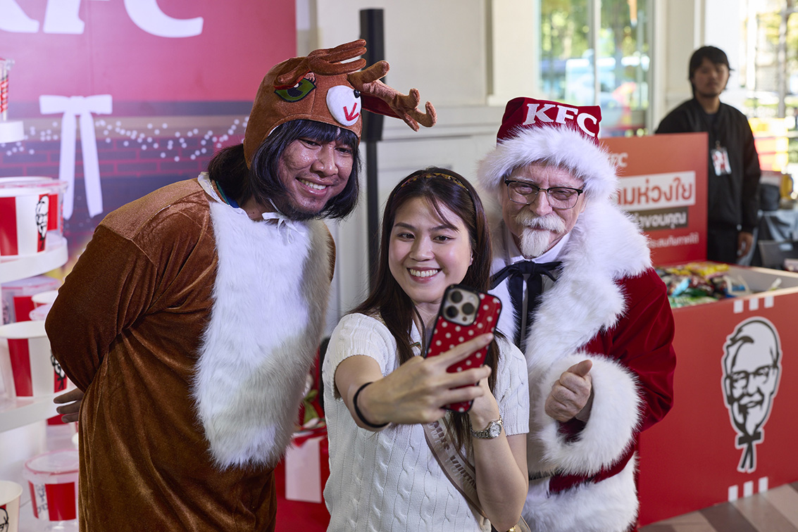 Colonel Sanders becomes ‘Sanders Claus’ in KFC Thailand’s new holiday campaign