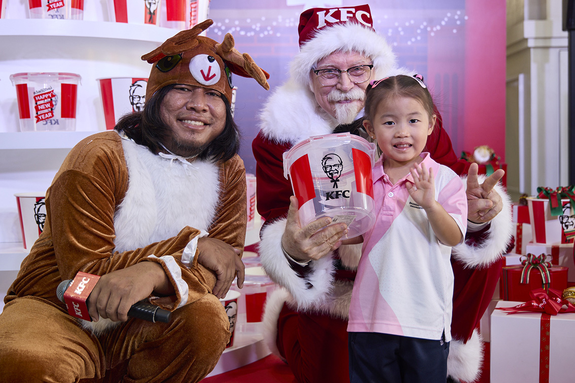 Colonel Sanders becomes ‘Sanders Claus’ in KFC Thailand’s new holiday campaign
